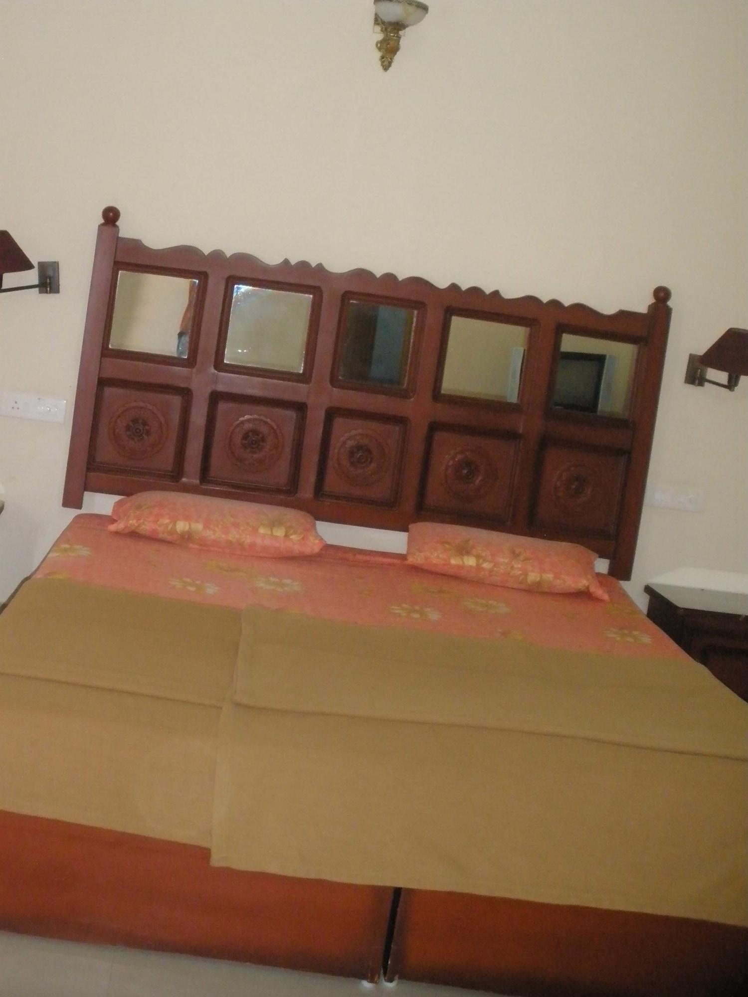 Jungle Palace Homestay 提喀迪 外观 照片