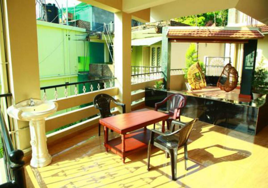 Jungle Palace Homestay 提喀迪 外观 照片