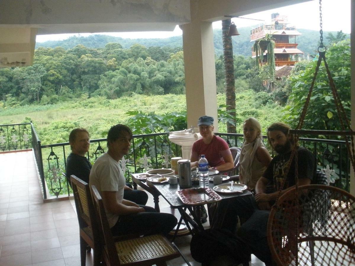 Jungle Palace Homestay 提喀迪 外观 照片